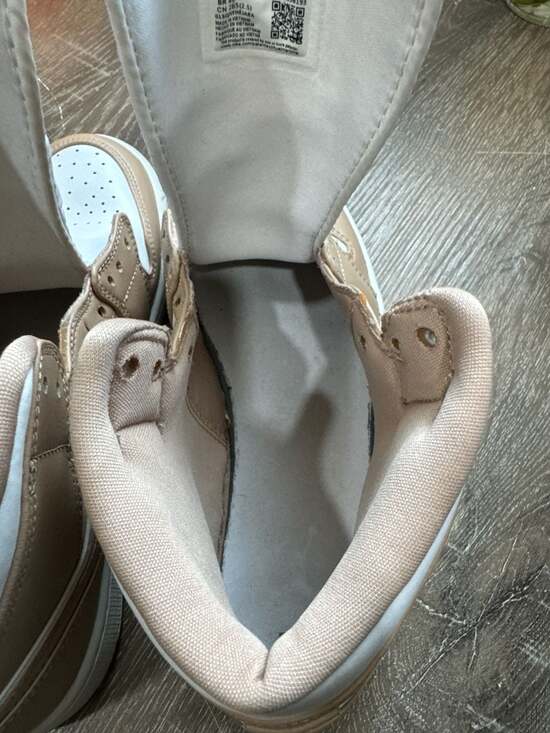 Air Jordan 1 Mid 'Tan Gum' Hemp White 554724-271 - Picture 14 of 14